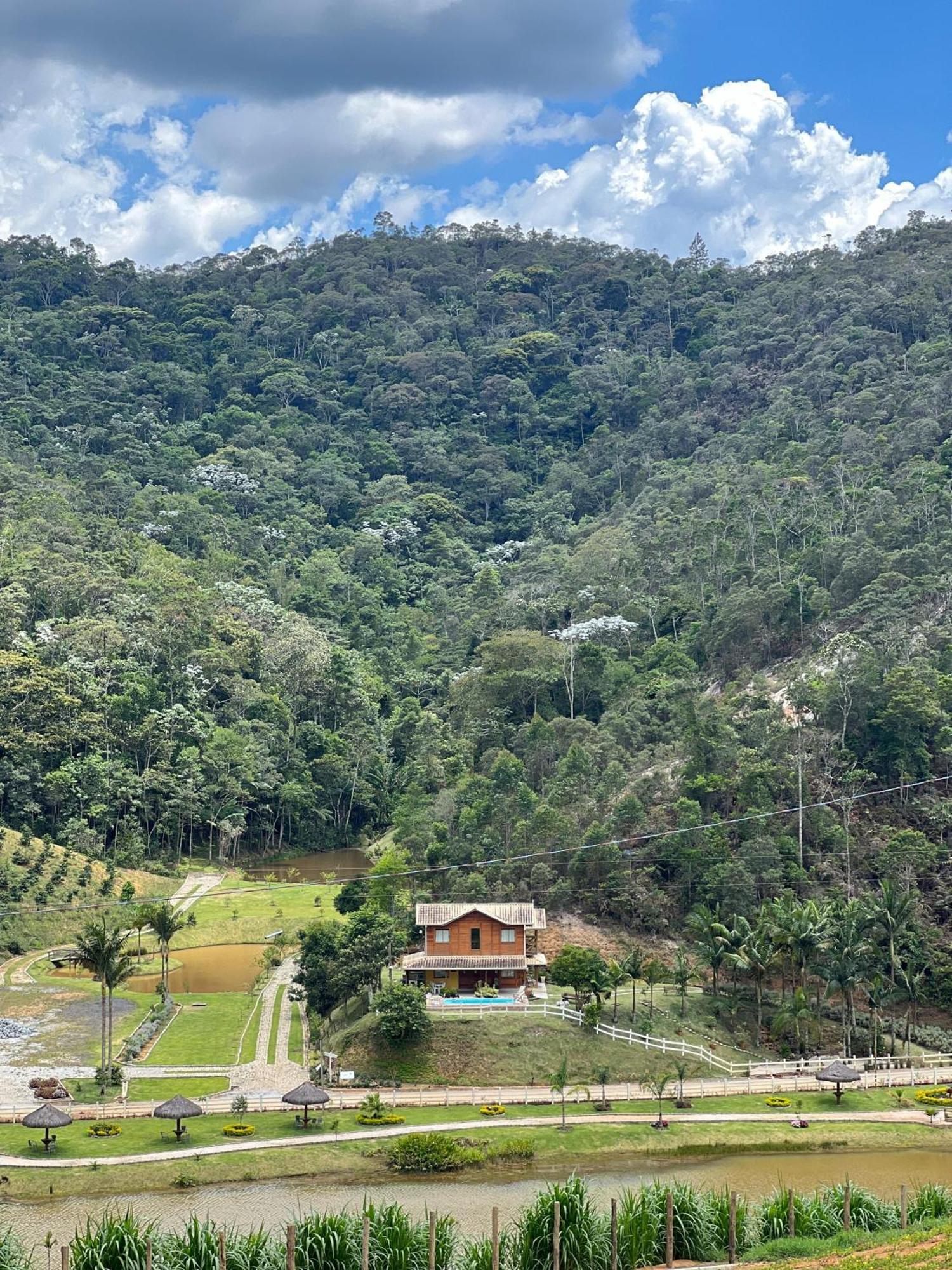 Terras Claras Pousada E Lazer Alfredo Chaves Buitenkant foto
